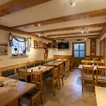 Gutshof بيت ضيافة 3*